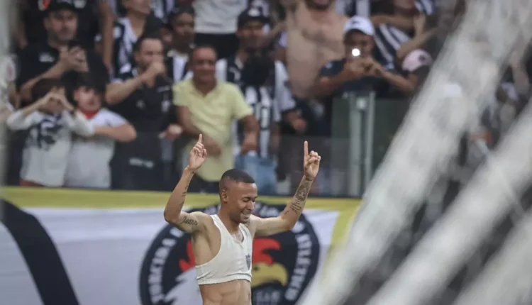 Ademir ganha destaque na partida contra Flamengo