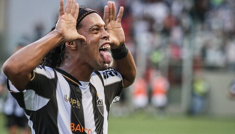 Atlético-Mineiro-Galo-Ronaldinho-Gaúcho