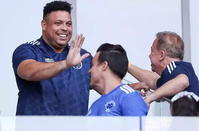 Após assumir cargo na diretoria do Cruzeiro, conhecido do futebol brasileiro está prestes a deixar a Raposa na mão e assinar com novo clube da Série A