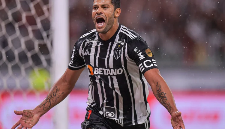 Hulk atinge feito histórico com a camisa do Atlético Mineiro e torcida faz linda homenagem ao ídolo. Confira os detalhes envolvendo o craque
